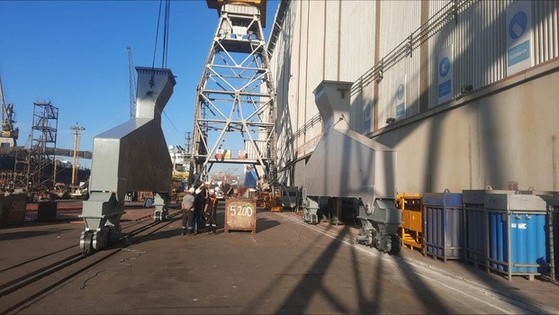 Portal crane conversion structure at Desan Shipyard in Istanbul